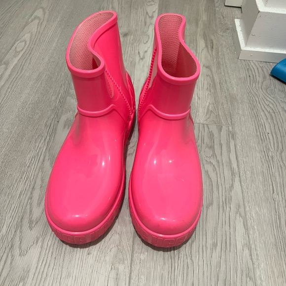 Ugg waterproof winter boots - Picture 2 of 3